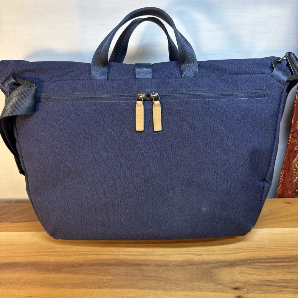 Bellroy System Work Messenger Bag Ink Navy Blue Crossbody Travel Pockets Unisex